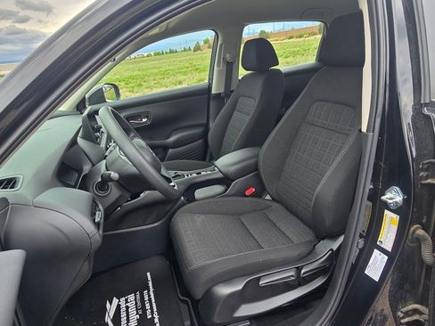 Used 2025 Honda HR-V LX image 12