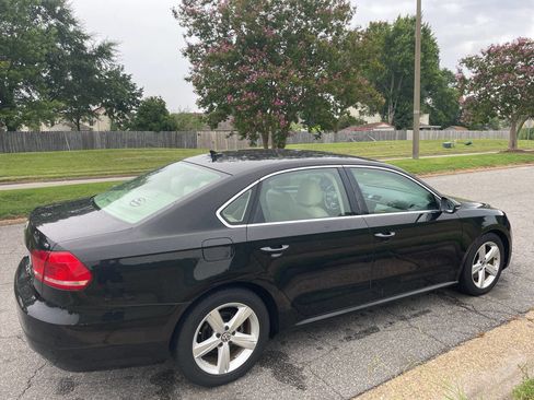 Used 2012 Volkswagen Passat 2.5 SE image 6