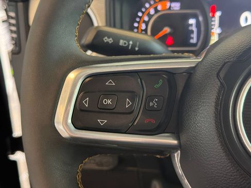 Used 2024 Jeep Wrangler Unlimited Sahara AWD/4WD image 20