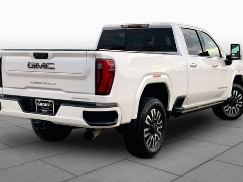 Used 2024 GMC Sierra 2500 Denali Ultimate AWD/4WD image 13
