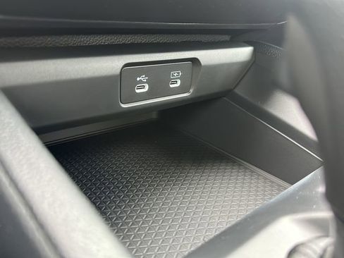 Used 2025 Honda Accord LX image 30