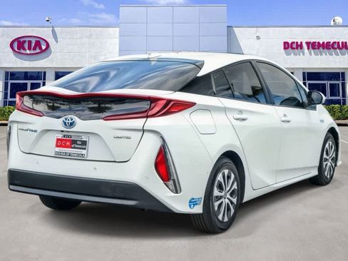 Used 2021 Toyota Prius Prime Limited w/ Carpet Mat Package (TMS) FWD image 4