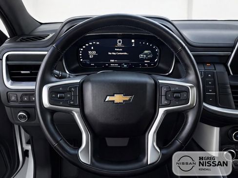 Used 2022 Chevrolet Suburban LT image 13