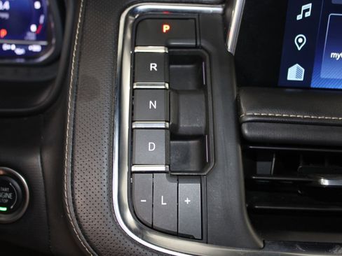 Used 2023 Chevrolet Tahoe Premier RWD image 46