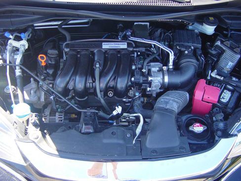 Used 2018 Honda Fit Sport image 14