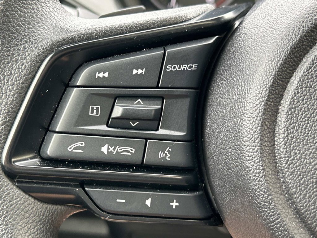 Used 2025 Subaru Crosstrek 2.5i Premium AWD/4WD image 29