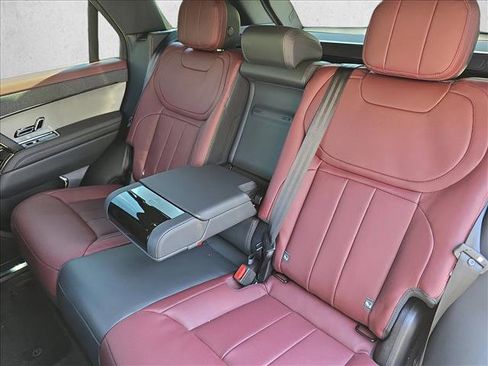 New 2026 Land Rover Range Rover Sport Dynamic SE AWD/4WD image 12