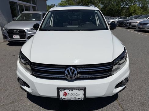 Used 2017 Volkswagen Tiguan Sport AWD/4WD image 2