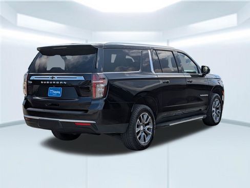 Used 2023 Chevrolet Suburban LS w/ Driver Alert Package RWD image 6
