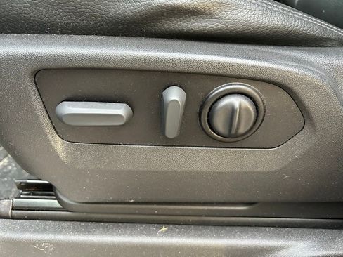 Used 2022 GMC Sierra 2500 Denali w/ Denali Ultimate Package image 16