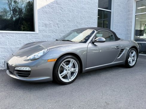 Used 2011 Porsche Boxster RWD image 2