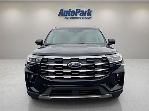 New 2025 Ford Explorer Active w/ Active Comfort Package image 2