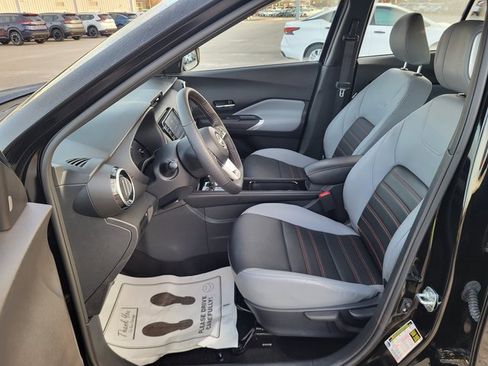 Used 2024 Nissan Kicks SR w/ SR Premium Package image 11