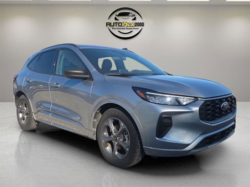 Used 2023 Ford Escape ST-Line image 1