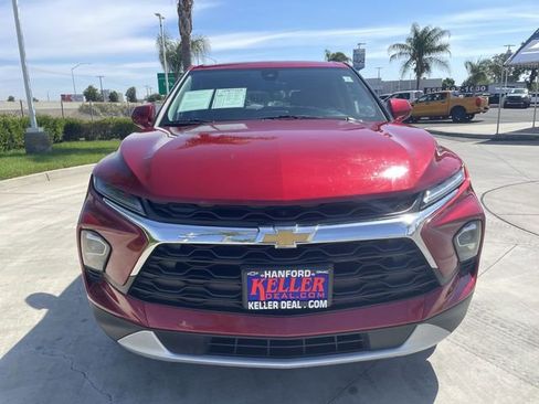 Used 2023 Chevrolet Blazer LT FWD image 3