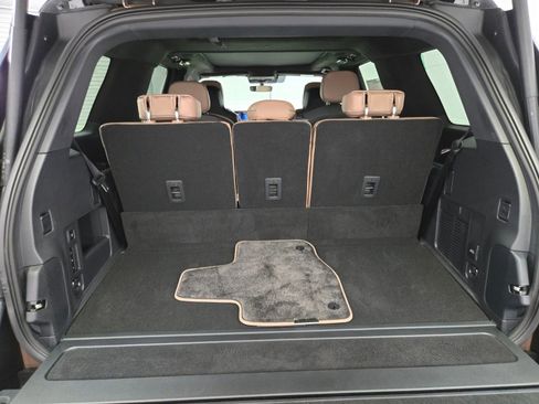 New 2026 Lincoln Navigator Black Label AWD/4WD image 18