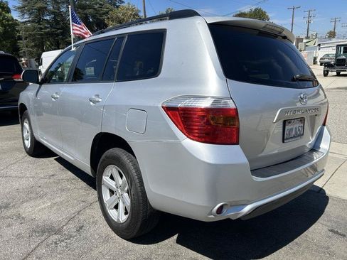 Used 2010 Toyota Highlander 2WD image 7