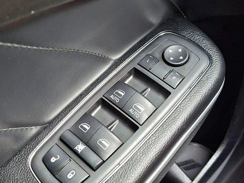 Used 2022 Dodge Charger Scat Pack RWD image 32