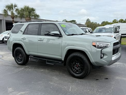 Used 2022 Toyota 4Runner TRD Off-Road Premium w/ Moonroof Package AWD/4WD image 2