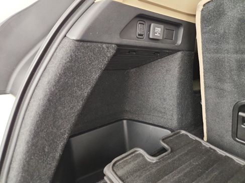 Certified 2023 Acura MDX FWD w/ Technology Package image 40