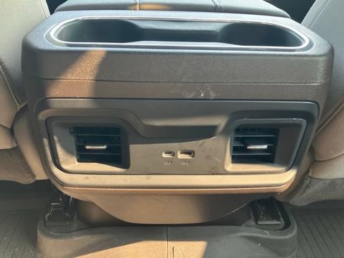 Used 2024 Chevrolet Silverado 1500 LT Trail Boss w/ Convenience Package II AWD/4WD image 19