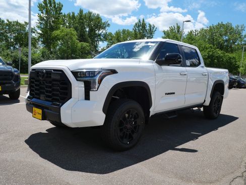 New 2026 Toyota Tundra Limited w/ TRD Off-Road Package AWD/4WD image 4