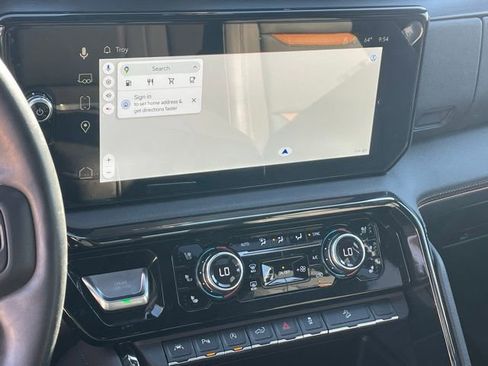 Used 2024 GMC Sierra 1500 AT4 w/ Technology Package image 18