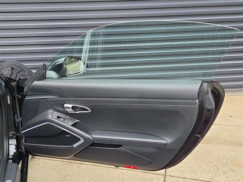 Used 2012 Porsche 911 Carrera S image 19