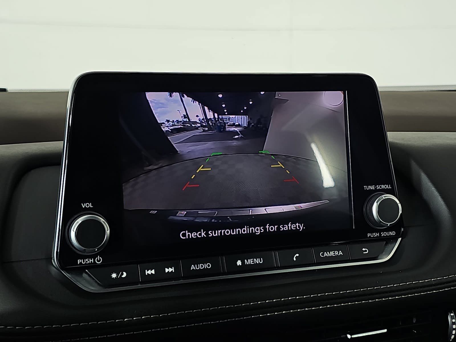 Used 2023 Nissan Rogue SV FWD image 21
