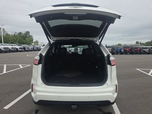 Used 2023 Ford Edge ST-Line w/ Class II Trailer Tow Package AWD/4WD image 10