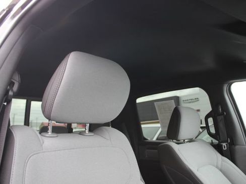 Used 2023 RAM 1500 Big Horn AWD/4WD image 33
