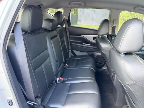 Used 2023 Nissan Murano SV AWD/4WD image 32