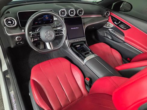 Used 2024 Mercedes-Benz CLE 300 4MATIC Cabriolet image 9