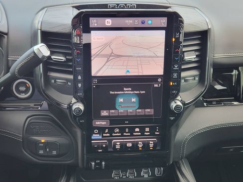 New 2026 RAM 3500 Limited AWD/4WD image 14