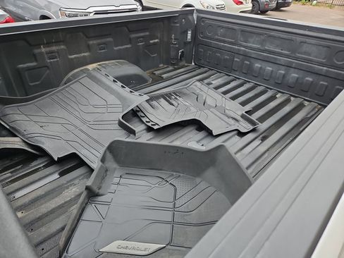 Used 2024 Chevrolet Silverado 2500 High Country w/ Technology Package AWD/4WD image 23