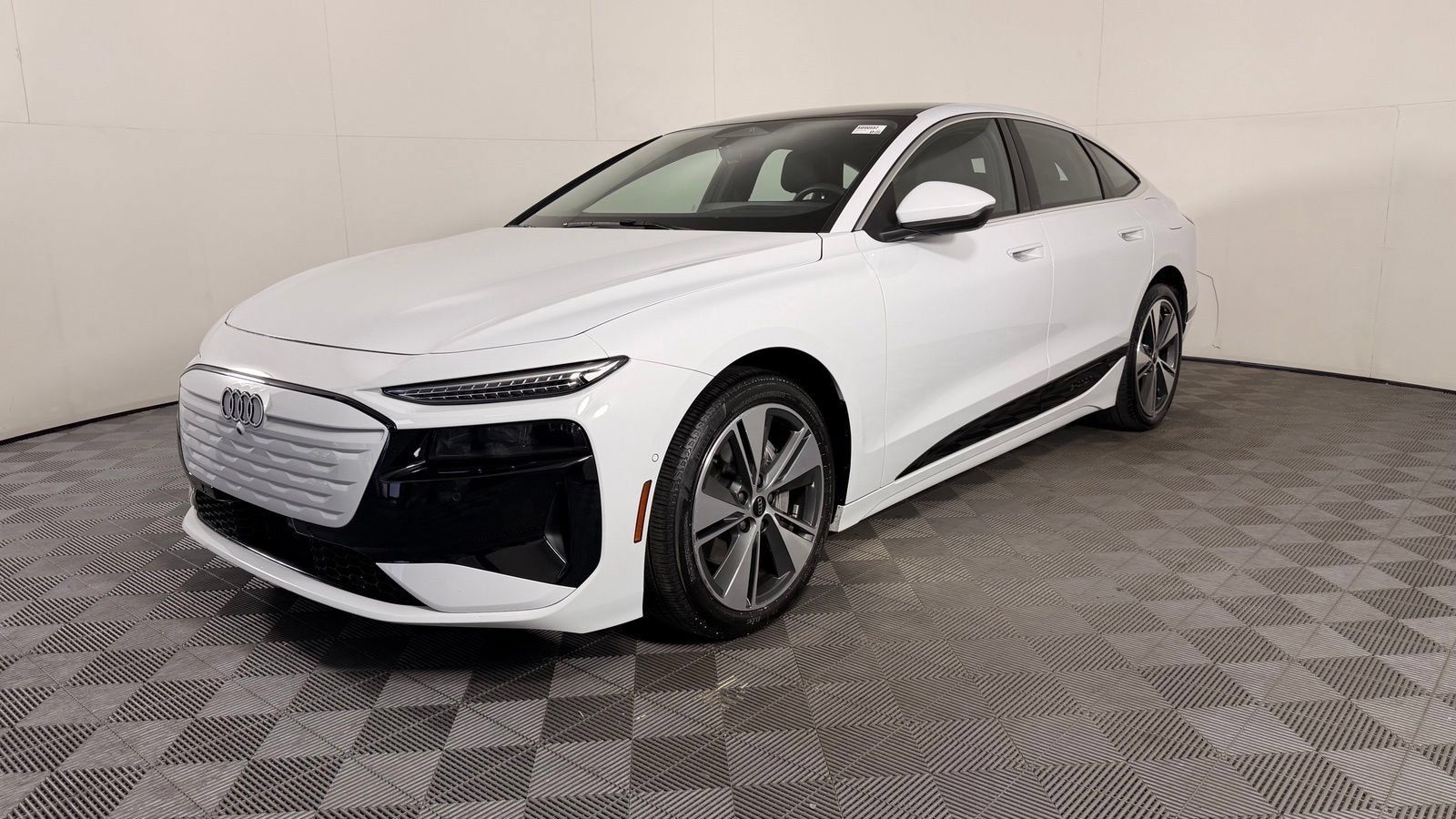 Used 2025 Audi A6 e-tron Premium Plus w/ Premium Plus AWD/4WD image 4