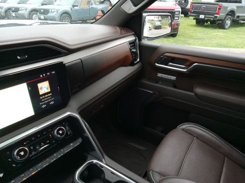Used 2022 GMC Sierra 1500 Denali AWD/4WD image 31