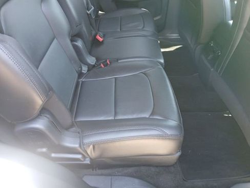Certified 2018 Ford Explorer XLT w/ Equipment Group 202A AWD/4WD image 44