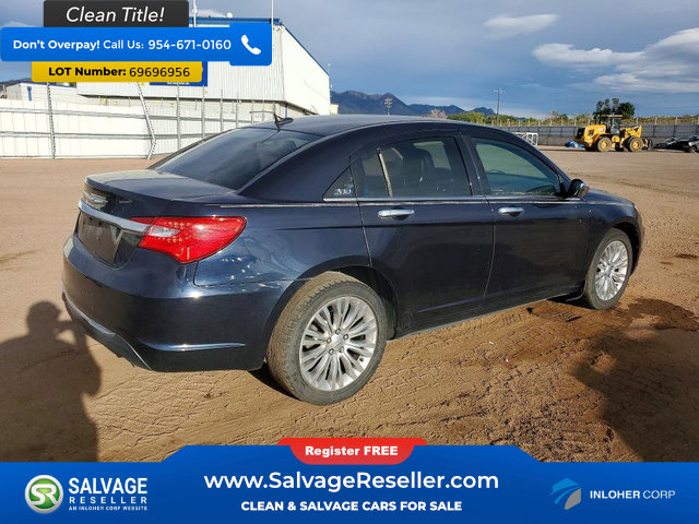 Used 2011 Chrysler 200 Limited FWD image 4
