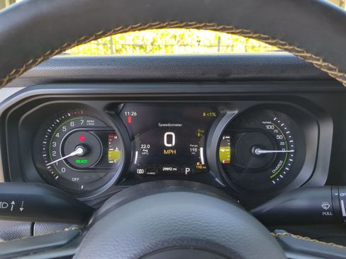 Used 2024 Jeep Wrangler Sport S w/ LED Headlamp & Fog Lamp Group image 31