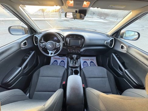 Used 2020 Kia Soul S image 18