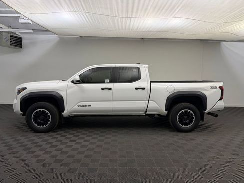 Used 2024 Toyota Tacoma TRD Off-Road AWD/4WD image 2