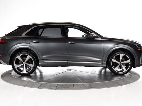 Used 2024 Audi SQ8 Prestige AWD/4WD image 7
