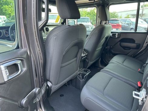 Certified 2022 Jeep Wrangler Unlimited Sport image 27