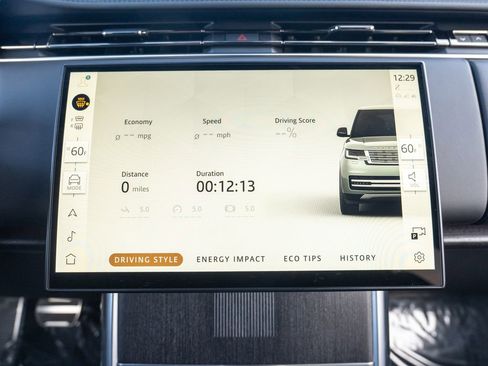 Used 2025 Land Rover Range Rover Autobiography image 27