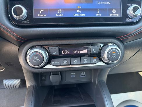 Certified 2025 Nissan Versa SR w/ Trunk Package FWD image 22