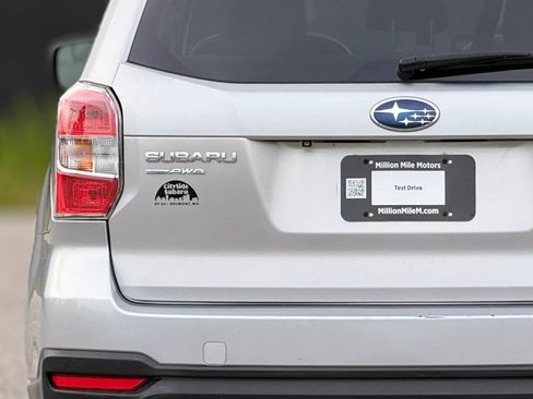 Used 2015 Subaru Forester 2.5i Premium w/ All-Weather Package AWD/4WD image 13