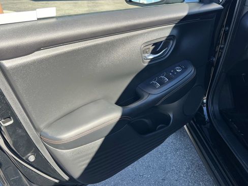 Certified 2023 Honda HR-V Sport image 6