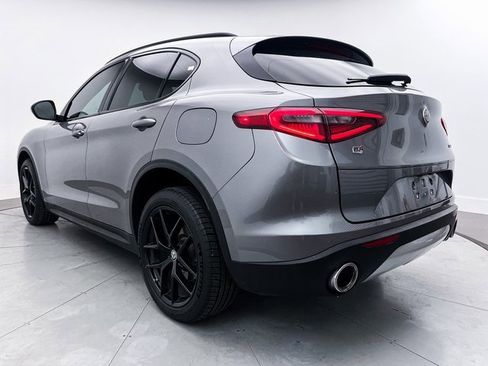 Used 2018 Alfa Romeo Stelvio Ti Sport image 9
