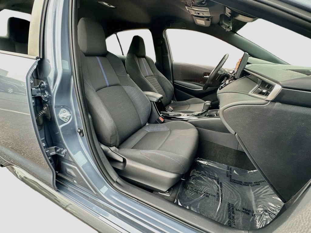Used 2022 Toyota Corolla SE FWD image 24